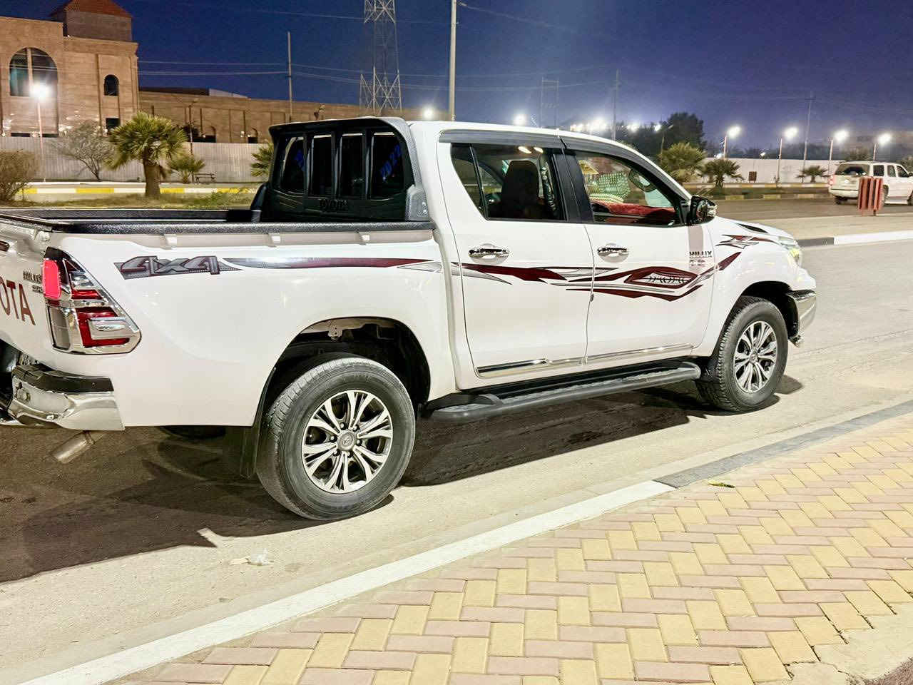 السلام عليكم سياره فلاونزة 4×4 بصمه  كاز  موديل 2020 سياره مكفوله كفاله عامه ماشيه 175 الاستفسار الاتصال عل الرقم  ***********السعر 265 غير متواجد عله الفيس
