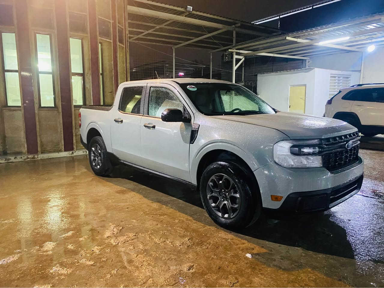 فورد مافريك مواصفات XLT
موديل 2024 
هايبرد 
شاشه 
كاميره 
سكان تحكم 
مانع تزلق 
مسار طريق 
تحديد سرعه 
رادارامامي 
رادار خلفي 
مرايا رادار
حساس خلفي 
ويلكب 
بريك بصمه 
صبخ اربع قطع بدون دواخل 
بجم كلو وضع شركه 
السياره تترقم اربيل دهوك سليمانيه 
سعر 153 ورقه 
عنوان عقره هاتف واتصاب 
*********** كورك 
اسياسيل تلفون *********** أربيل, العراق
