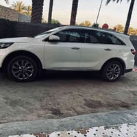 للبيع سورنتوخليجيه موديل ١٨ شكل ال٢٠  محرك ٦ سلندر   كير ٨ نمره  بانور...