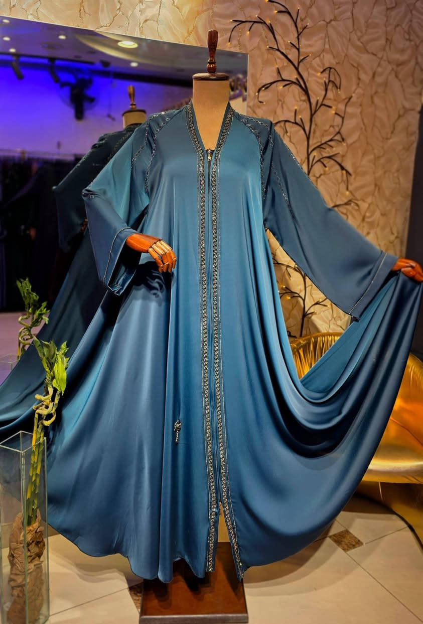 من دبي للشام افخم العبايات عنا🔥😍🔥🔥😍
🤍 يــاجـبـار يــارب🤍                
 #عباية خليجي قالب وقصة خليجية قماش تيك توك اماراتي 
الصور واقع وتصويرنا مع ضمان الجودة وكفالة الإنتاج  
القياسات: 6 قياسات من 38 ل 54
متوفر #جملة و #مفرق ☑️
السعر  : 👉🏻🔥

توصيل لكل مناطق دمشق وريفها وشحن ادلب و لجميع للمحافظات قدموس وهرم وشحن للدول الخارجية ✈️
 *يوجد شحن قامشلي حسكة  الرقة منبج ودير الزور بحوالة مسبقة حصرا*


**إذا كنت صاحب هذا الإعلان وتريد حذفه لأي سبب، رجاءا أرسل رسالة إلى الدعم الفني**