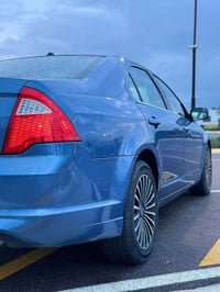 فورد فيوجن ٢٠١٠ للبيع محرك V6-3000  تحكم ستيرن  كشن قماش لون اسود فتحه...