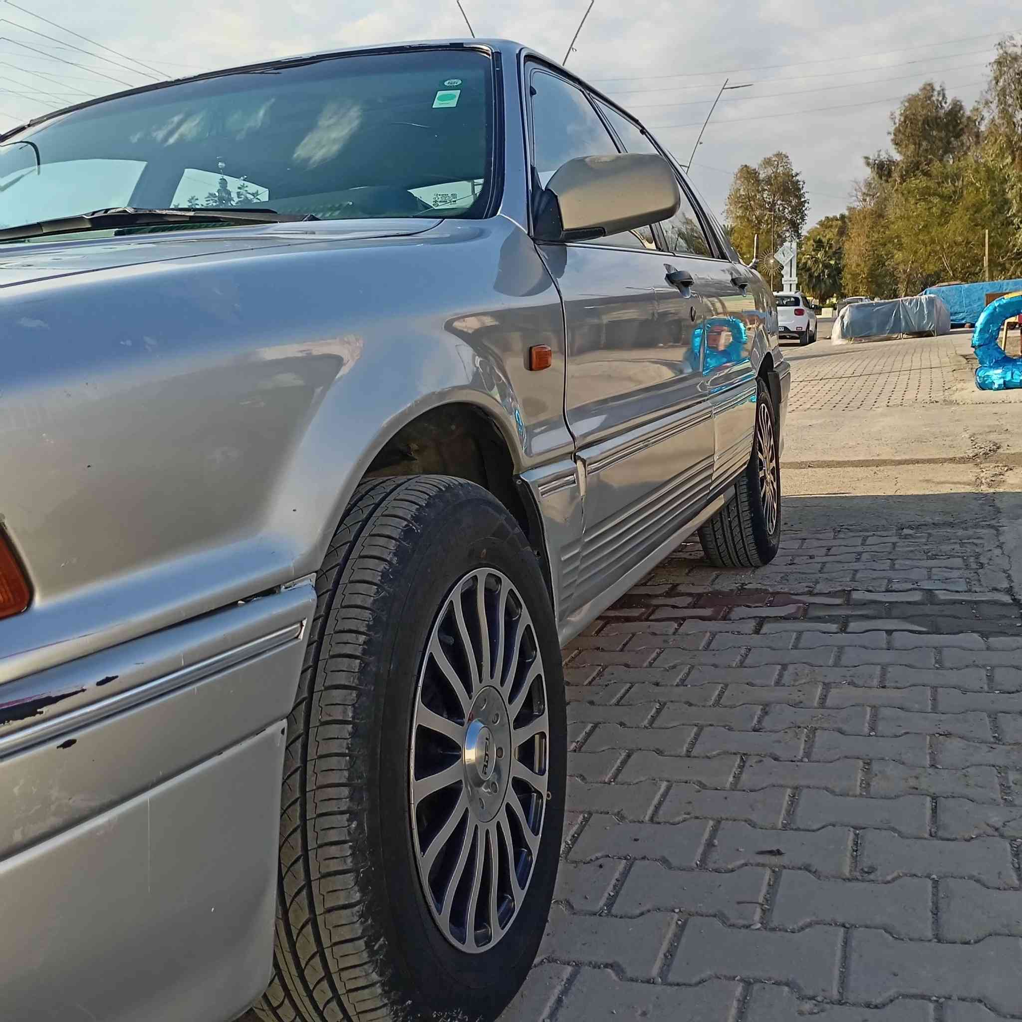 سلام عليكم سياره مسيبوشي موديل 93 سياره فول كلها ع بلاد ميكنه وكير بلاد كير أوتو تبريد تدفئه حداديه كامله مكمله فتحه سقف صبغ بلاد بدون ظربه ماعده طخه صغيره بعد مابيها شي تخم تاير جديد داخلها كلش نظيف،،، سعرها 60 وبيها مجال كلش قليل اذا عجبك السعر اتصل *********** مكاني ديالى
