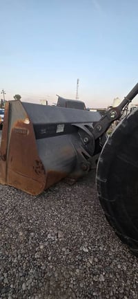 للبيع - بۆ فرۆشتن  دخول جدید ——————— شفل : VOLVO حجم : L180H مودیل :20...