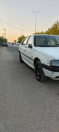 بيجو ٤٠٥ • ٢٠١٠ • رقم نجف