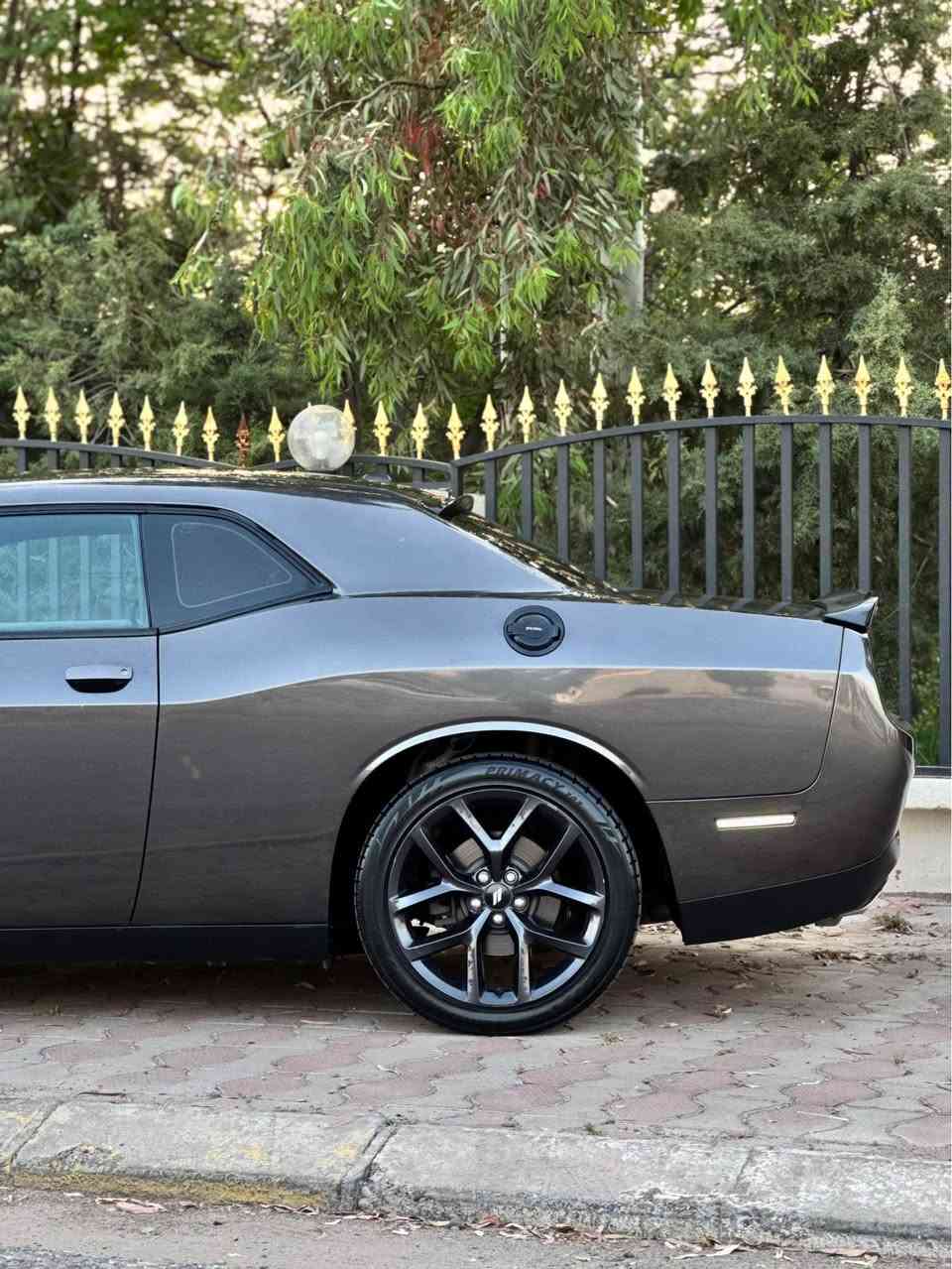 Dodge challenger SXT 2019 
جالنجر اس اكستي 
بدون دواخل قطعة وحدة صبغ سعر مناسب 
محرك ٣٦٠٠V6 و گير مكفول 
شاشة وسط كشن سائق كهربائي 
داخلية بالباكيت 
ستيرن اس SRT 
ماشية 59 الف مايل 
سيارة بيها بس بونيت صبغ بدون دواخل 
ويا روس الجاملغ بي دي ار 
باقي مكفول 
مكان سيارة اربيل 
رقم شانصي 2C3CDZAGXKH735623
سعر 175 مجال بس حق الجية بدون مراوس !
واتساب *********** أربيل, العراق
