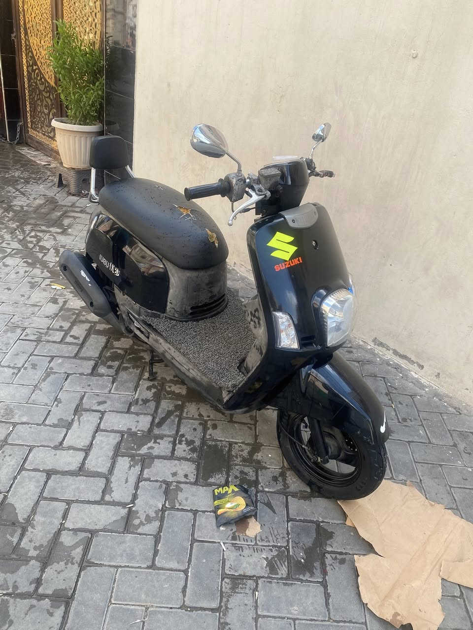 سلام عليكم 
ماكس بوليس عادي مكينه نضيفه كفرات بلاديه شرط نضيفه مكينه مكفوله اكررر كلوب زنون وبيها نشره مكاني مدينه الصدر سعر ٧٠٠بيها مجال قليل رقم واتساب ***********
