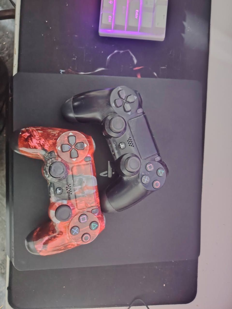 جهاز Ps4 سلم للبيع
ملحقاته كاملة كيبل اچ دي و جوستكات عدد 2 وحده اصلية اصلية  و وحده تجارية جهاز ما مفتوح لوك ستيكر نظام 13.50 راح ينزله تهكير 

للتواصل واتساب : ***********

ب225 قفل
