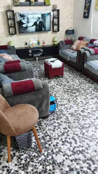 سلام عليكم مشتمل . طابو صرف للبيع سند مستقل مابي ورثة الموقع بغداد الزعفرانية منطقة  الاربعميت دار الرقم للاتصال ***********. السعر. (75. مليون). قابل للتفاوض
