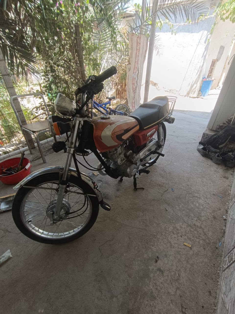 للبيع دراجه بارت خمس كير اوراق 2010مفتوحه بوشه ولفات سعر 600وبيه مجال مكان بني منصور ابو غريب رقم ***********
