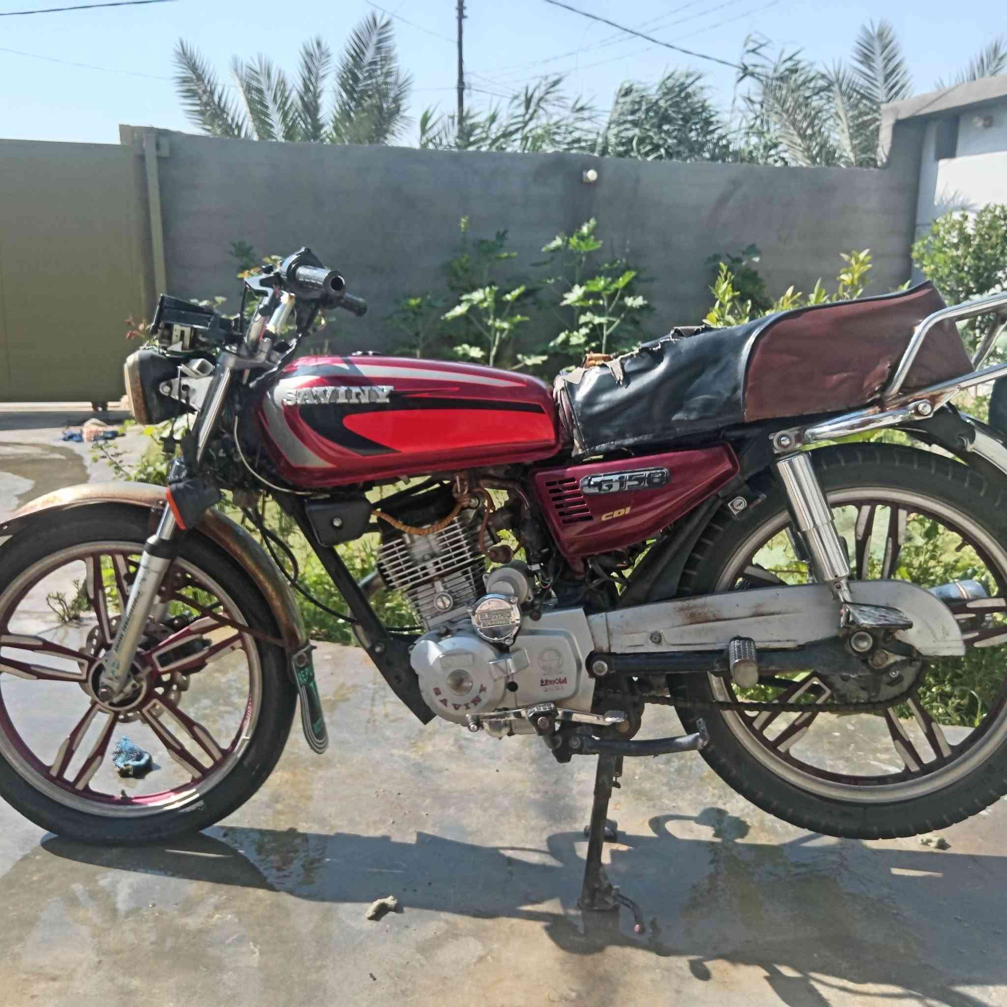 سلام عليكم سيفان مديل ٢١ سعر ٣٠٠ بي مجال المكان ديالى دلي عباس سراجق رقم ***********
