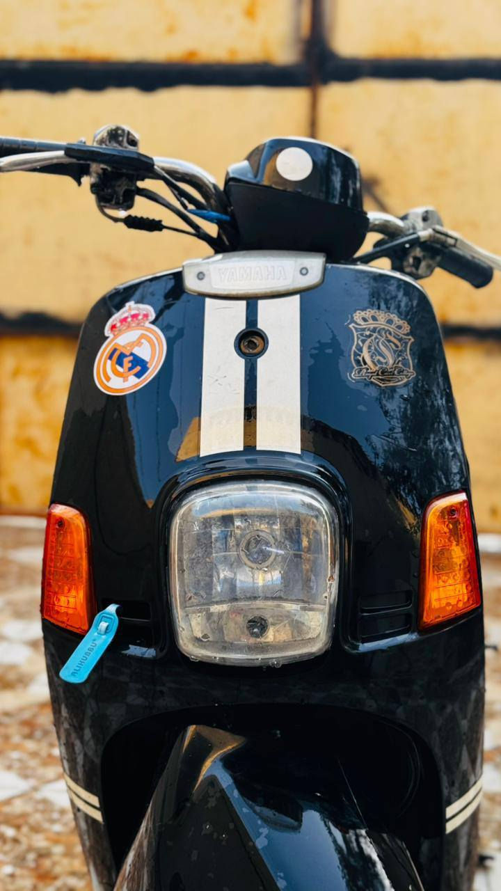 السلام عليكم ماكس بوليسي للبيع دراجه نضيفه وحلوه دراجه مشي ونعومه  بوشه 49 بلاديه دراجه تخبل كهربائيات كله شغاله سلف هندر اشاير هورن  مابيه اي نقص كفرات ختم واحد وملاح  دراجه بلاديه دراجه بلاديه ضفيره بلاديه مالعوب بيه السعر550 الف وبيه مجال للشراي  العنوان البصرة القبله رقم ***********
