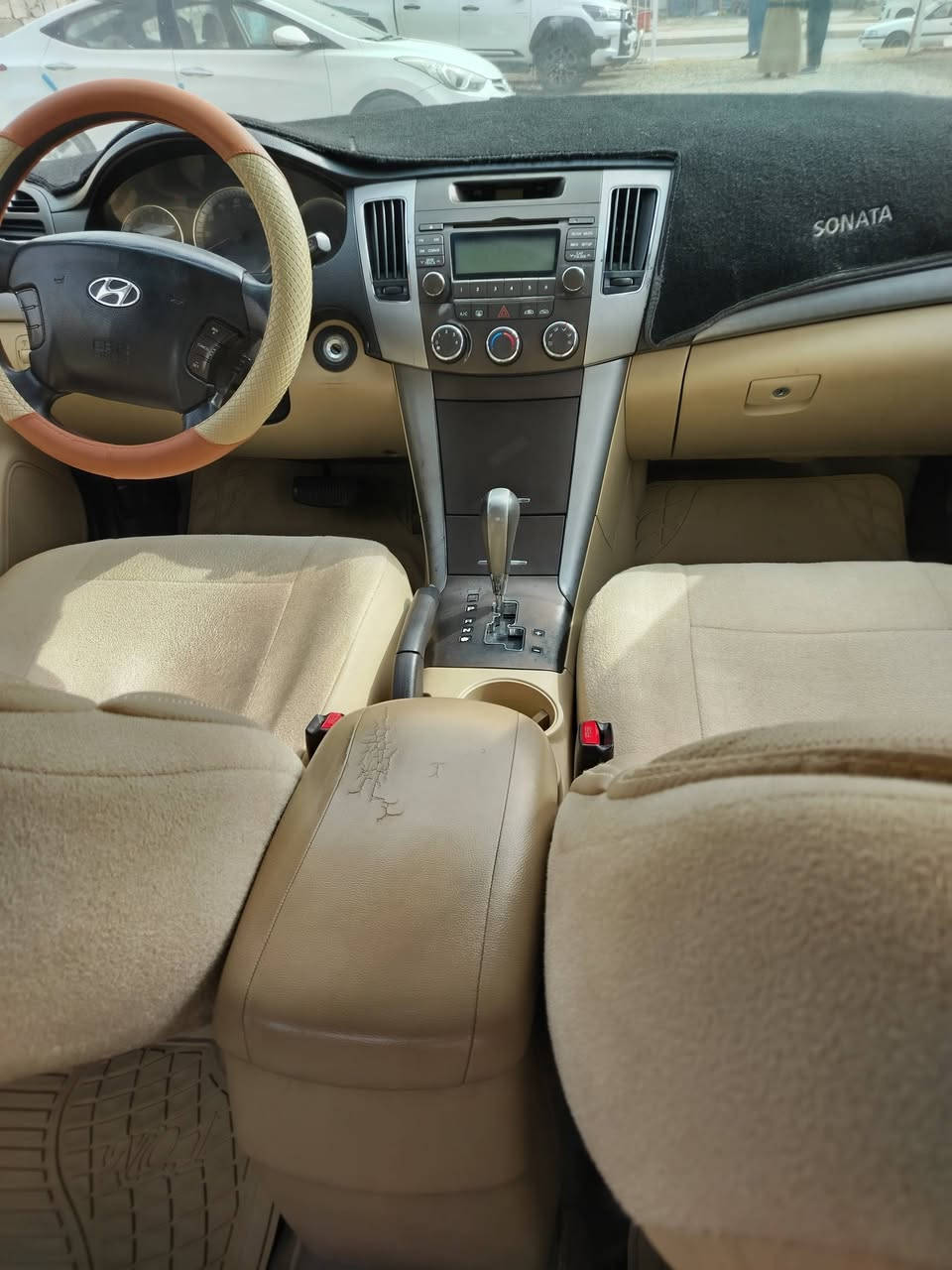 سلام عليكم للبيع سوناتا 2010 وارد امريكي  بيه بنيد رش وشبر بل جامرلغ شرط بدون اي ضربه والسونار داخل المنشور رقم ديالى انكليزي سنويه بسمي مجدده تحويل مباشر  كير مكينه خير من الله مكينه 4سلندر  2400 دوش ✈️  لاتنقيص ولا بخار ماشيه 148الف حقيقي داخل بيجي ارضيه جلد تبريد ثلج صدر امامي وخلفي جديد تخم تاير جديد ويل كب  تبريد ثلج  تحكم مري كهرباء كهربائيات كله شغاله سيارة جاهزه وجديده السعر 129$ وببه مجال للشراي قليل رقم الهاتف
‏‏‪***********
