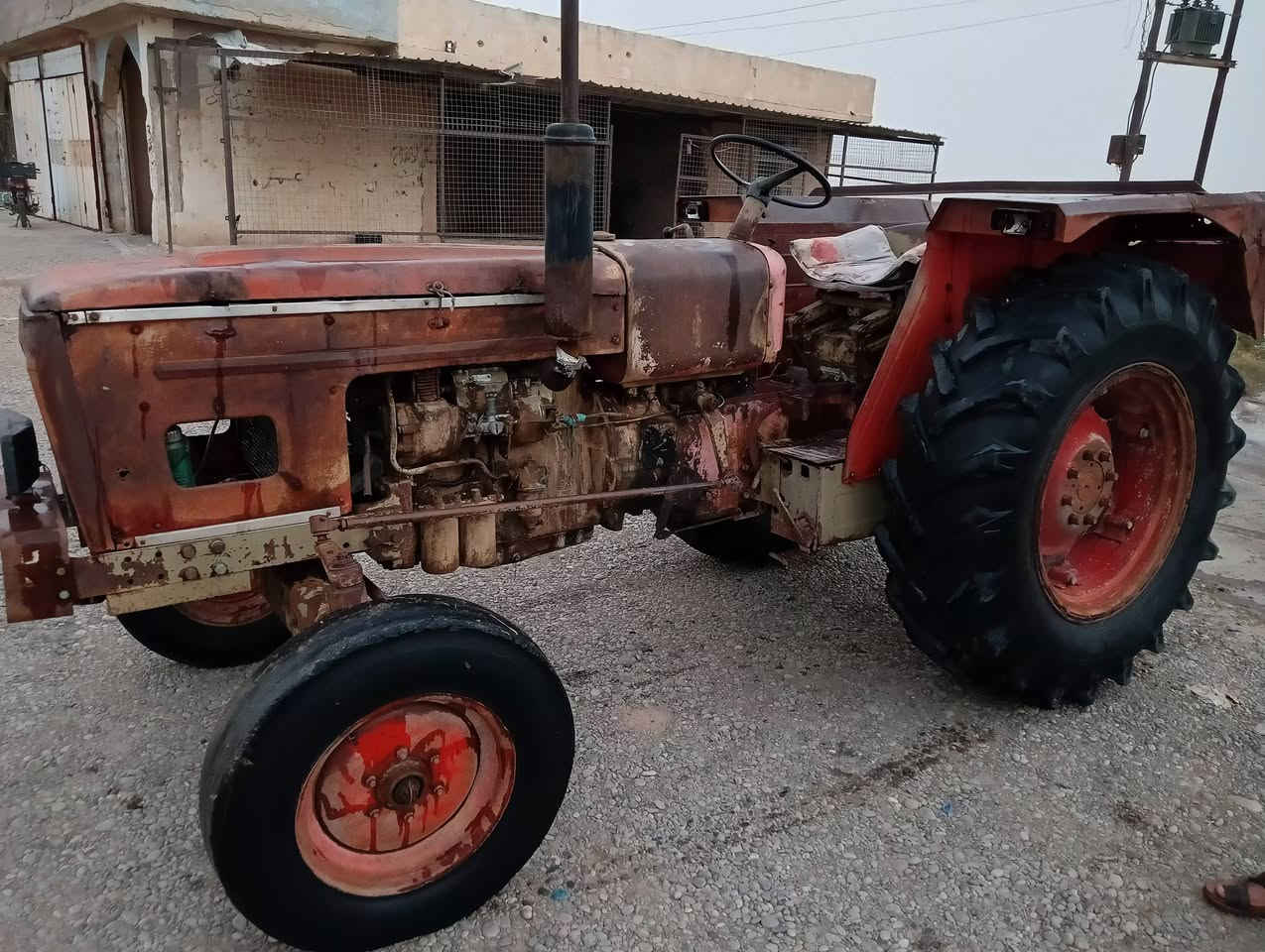 للبيع مكينه عنتر نضيفه مال جناي
سلف باتري كهربائيات شغاله الاستفسار ***********
العنوان كركوك الحويجه
