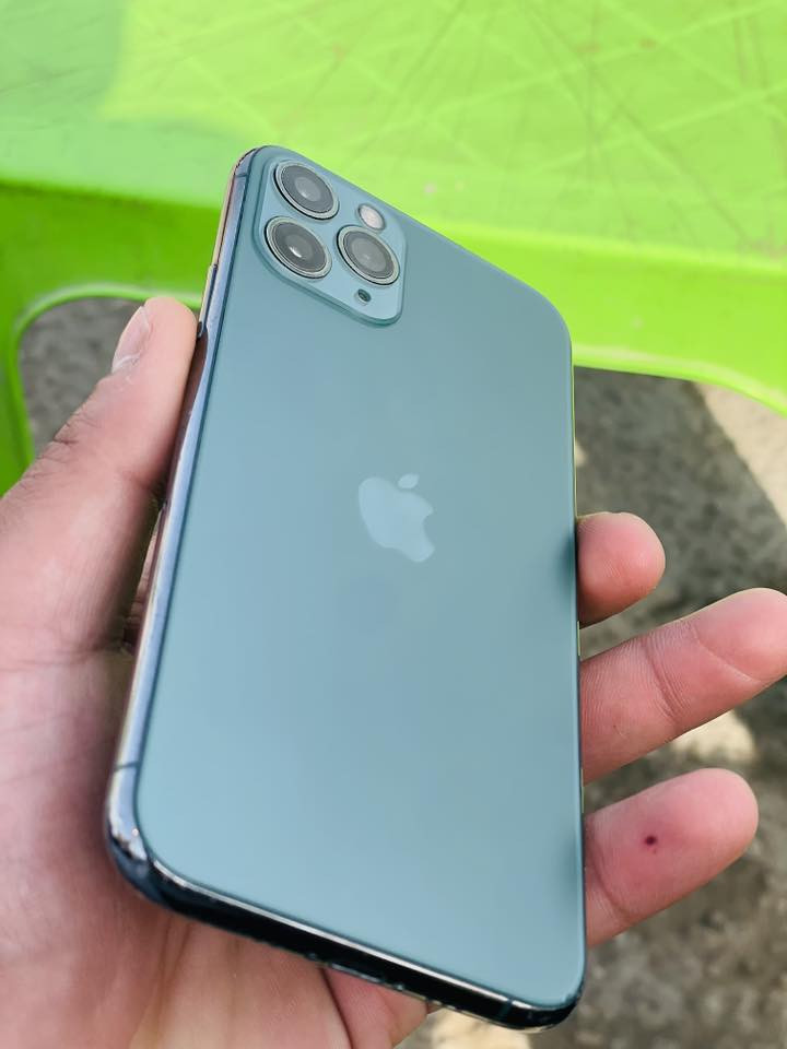 السلام عليكم اخوان آيفون ١١ برو فقط مو برو ماكس ذاكره ٢٥٦ بطاريه جانت 71 وبدلتها ١٠٠ اصليه امانت الله ورسوله وشاشه هم مبدله اصليه وكاله على الفحص جهاز بالقران الكريم نضافه فوووول مكفول من الشخط فقط شاشه وبطاريه مبدلات فيس إيدي واكف مكاني بغداد الزعفرانيه قفل ١٩٠ *********** ملاحضه اخوان الجهاز الدكمه التعلي وتنصي واكفات فلاته تتبدل ب١٥ ألف فقط الجهاز نضيف وما يتفوت الله شاهد
