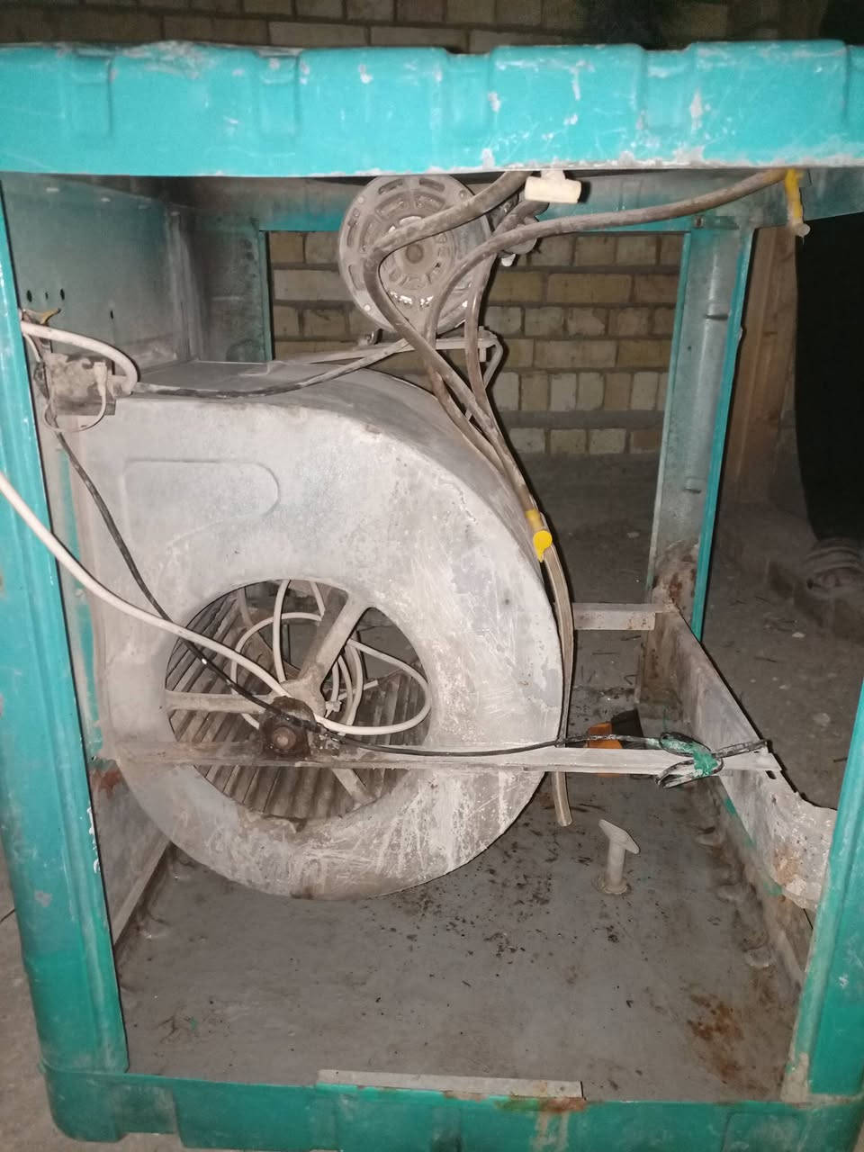 سلام عليكم مبردة البيع حجم ثنين ونص الحجم الجبير 
سعر 75
للتواصل مراسلة الصفحة أو رقم ***********
