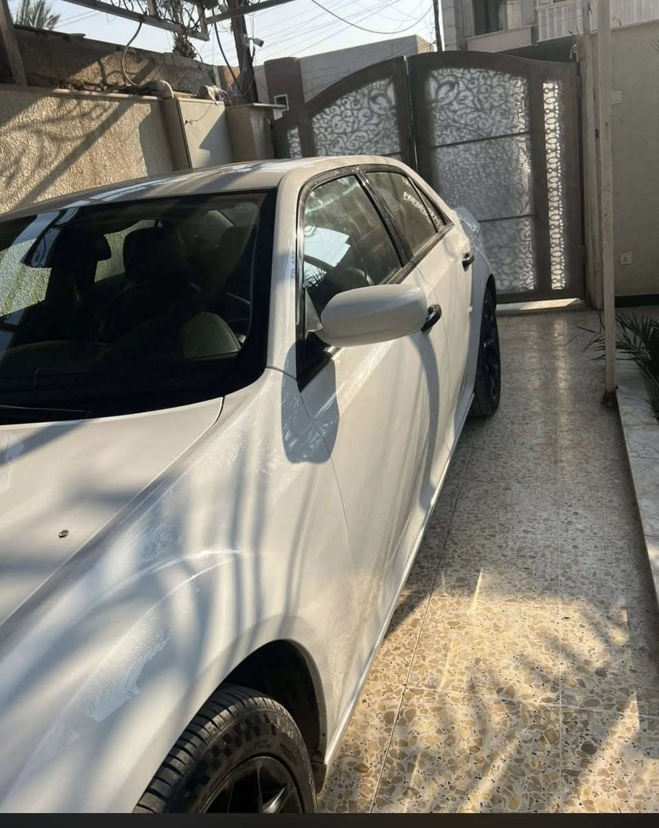 للبيع اومراوس بجارجر
كرايسلر اوباما C300 2015 كلين تايتل فقط مكانين بارد بيها لايتات ودعاميه دبل لحيه S
فول مواصفات لمتد السعر 235 بيها مجال
مكانها بغداد البلديات ***********
