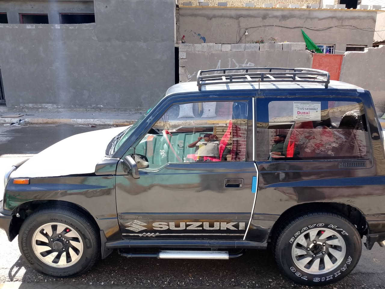 السلام عليكم سيارة ساسوكي للبيع موديل 1995 محرك ونجي حاوية رقم بغداد مشروع وطني الاستفسار عل الرقم***********
