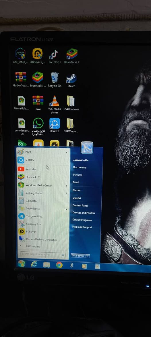 سلام عليكم 
حاسبة للبيع ويندوز 7 
هارد 500 
سعر 150 وبيهة مجال قليل 
شراي هذا الواتساب مالتي ***********
باقي المواصفات بلصورة 
الجوستكات مال PS4 للعرض فقط
