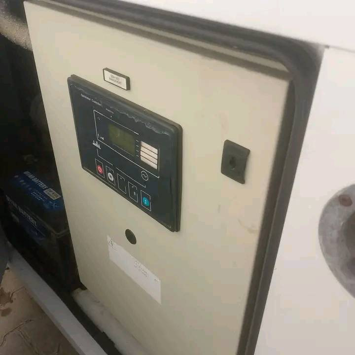 مولد دويز اسكوت كاتم 15كيفي
سعر 20ورقة . ه.***********
