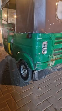 ورحمة تكتك باجاج موديل 20 رقم وسنويه تحويل ثاني م مكفوله سعر 3400 وبيه...