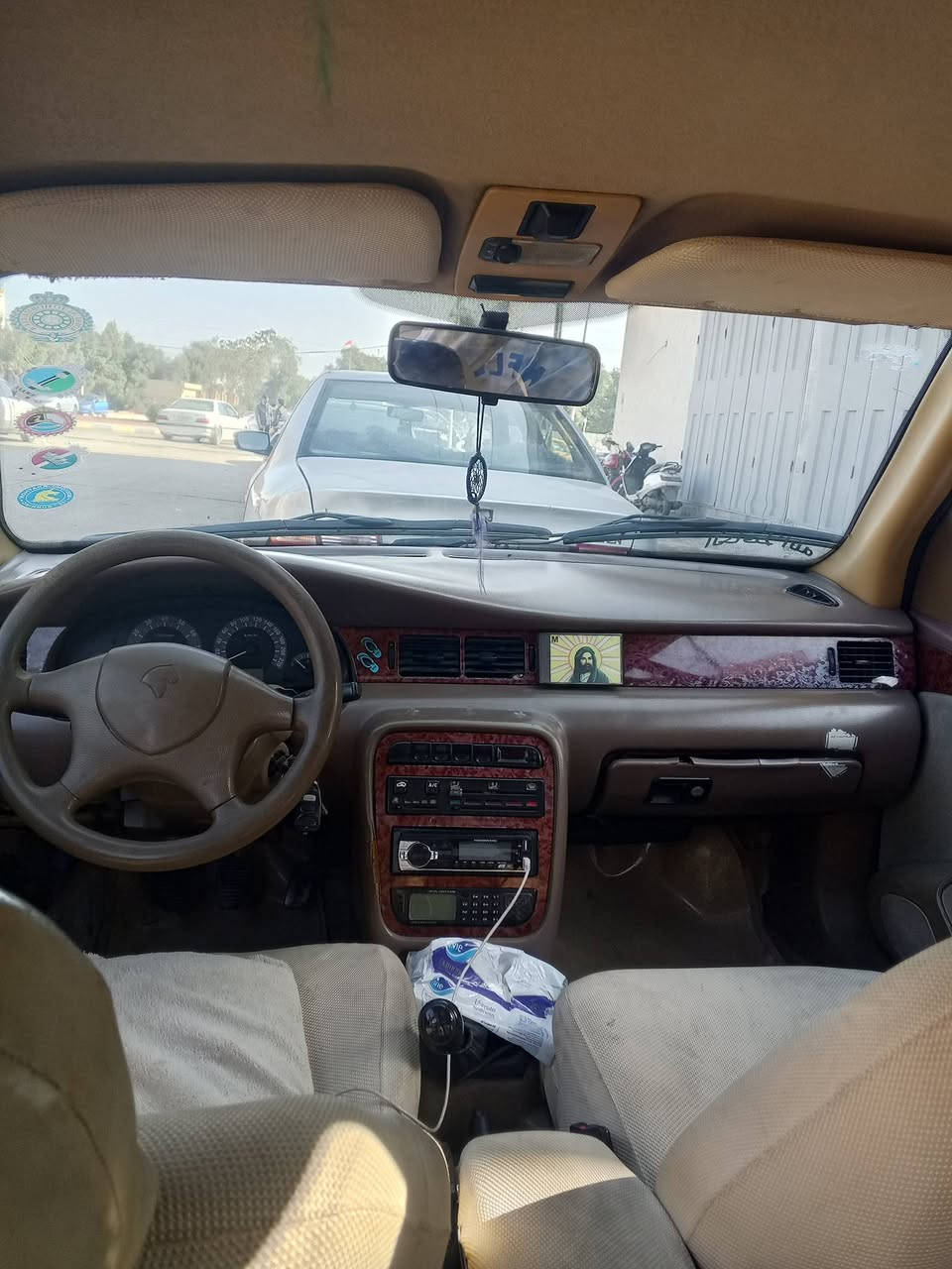 سلام عليكم سمند للبيع 2011كير مكينه جدد كفاله عامه تبريد ثلج سنويه 2028 جاهزه مكان واسط كوت ***********
