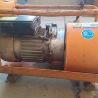 ونج صيني نصف طن للبيع نظيف مامشتغل هواي  السعر ١٧٥...٠٧٧٠٣٤٠٥٧٣٣