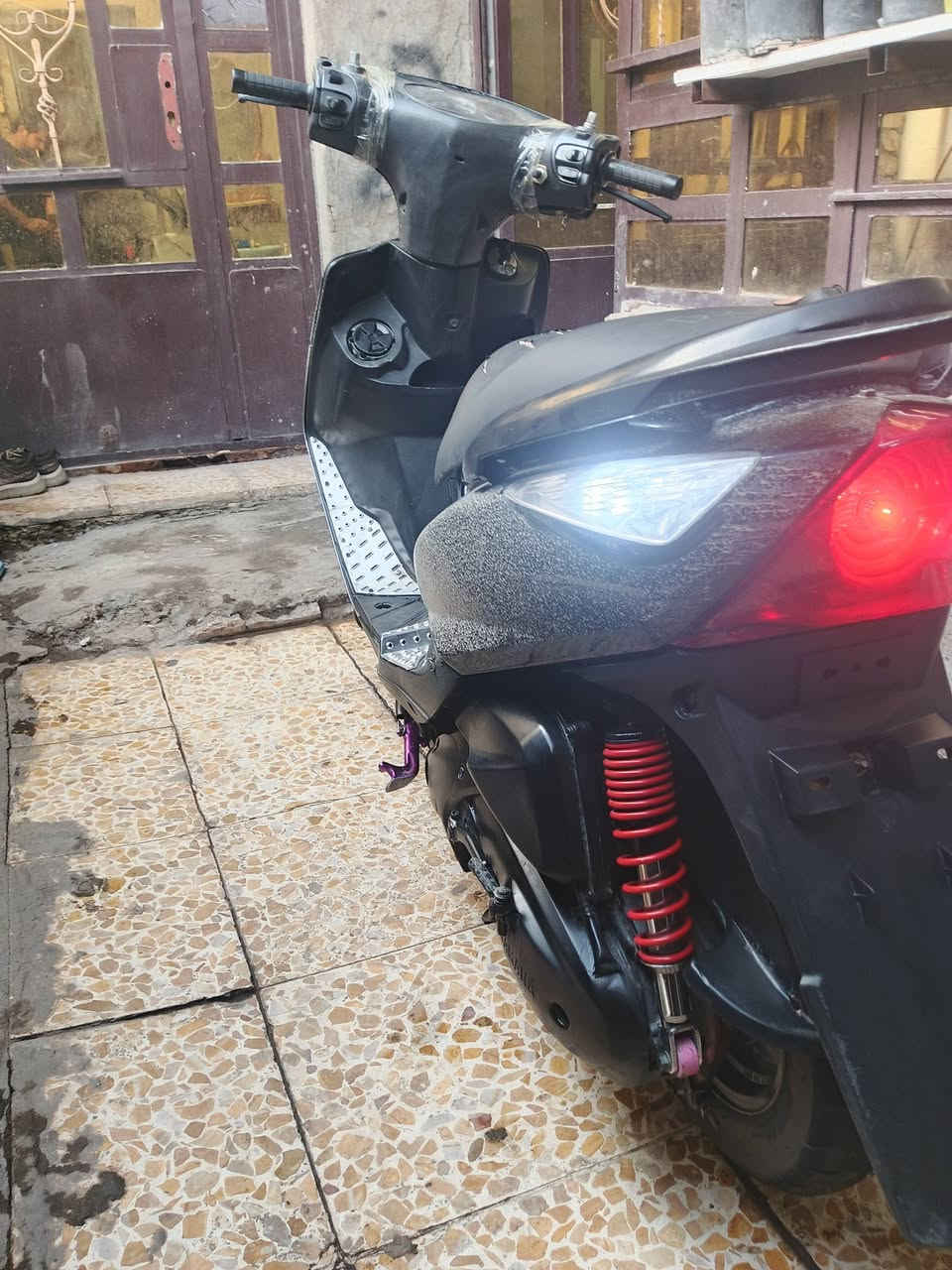 للبيع ثعلب 140دراجه نضيفه محركه مكفول بس بيه الستيرن شوي بي عواج شي قليل ممبين مكاني شعب رقمي ***********
