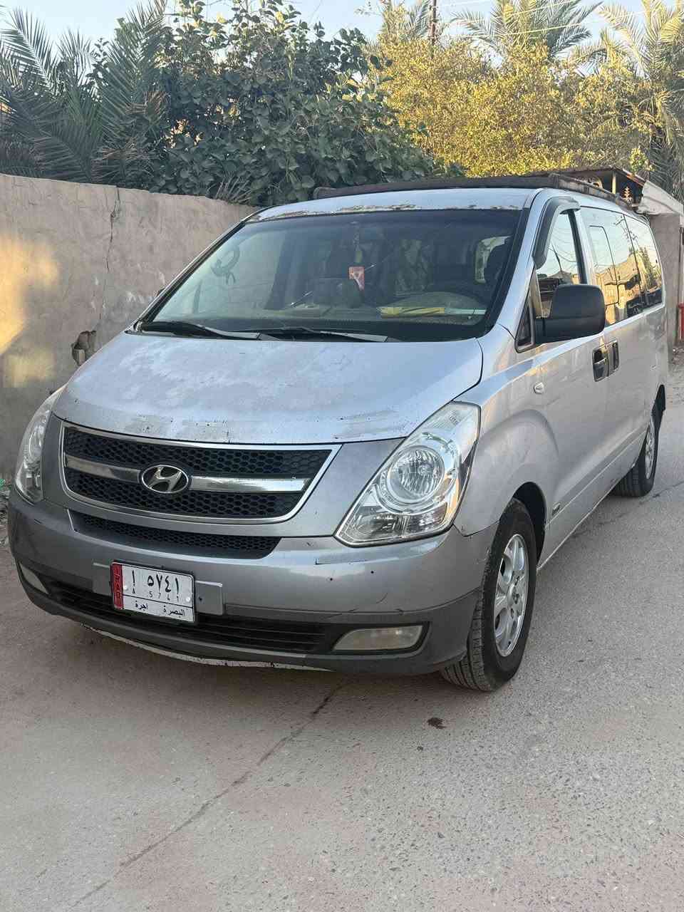 السلام عليكم سياره ستاركت للبيع موديل 10 سياره حلوه في شغل بيها مكان بصره الهارثه الاستفسار على هذا الرقم ***********
