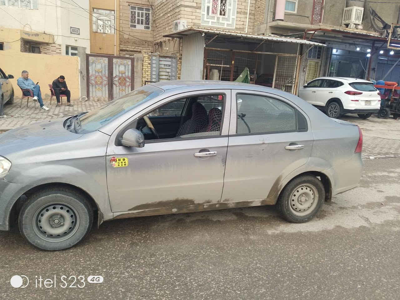 سلام عليكم افيو موديل 2009 مداور ثاني يوم رقم دولي سياره حلوه وجاهزه سعرها خاص  مكانها نجف ***********
