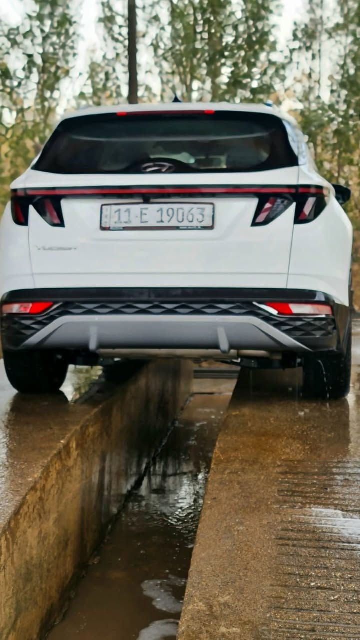 توسان موديل 2024 
مواصفاتها معروفه 
رقم وسنويه كله جديد وبأسمي 
السعر 227 وبيها مجال 
للاستفسار 
***********
