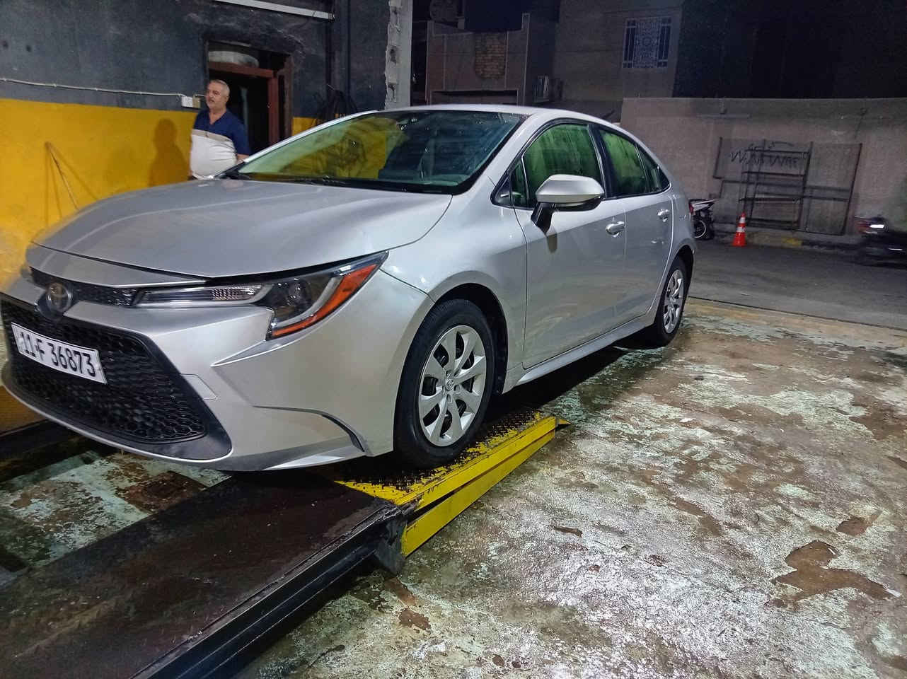 السلام عليكم كورلا للبيع ٢٠
مكان السيارة بغداد السعر 130بييه مجال

سونار موجود محرك ١٨٠٠

***********
