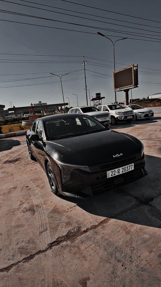 Ki k4 وارد امريكي 
مكينه 2000 موديل24 
بصمه 
شاشه متصله 
رادار امامي 
تشغيل عن بعد 
سايد بريك بصمه 
ماشيه16,000
حادث بس بنيد من امريكا 
***********
