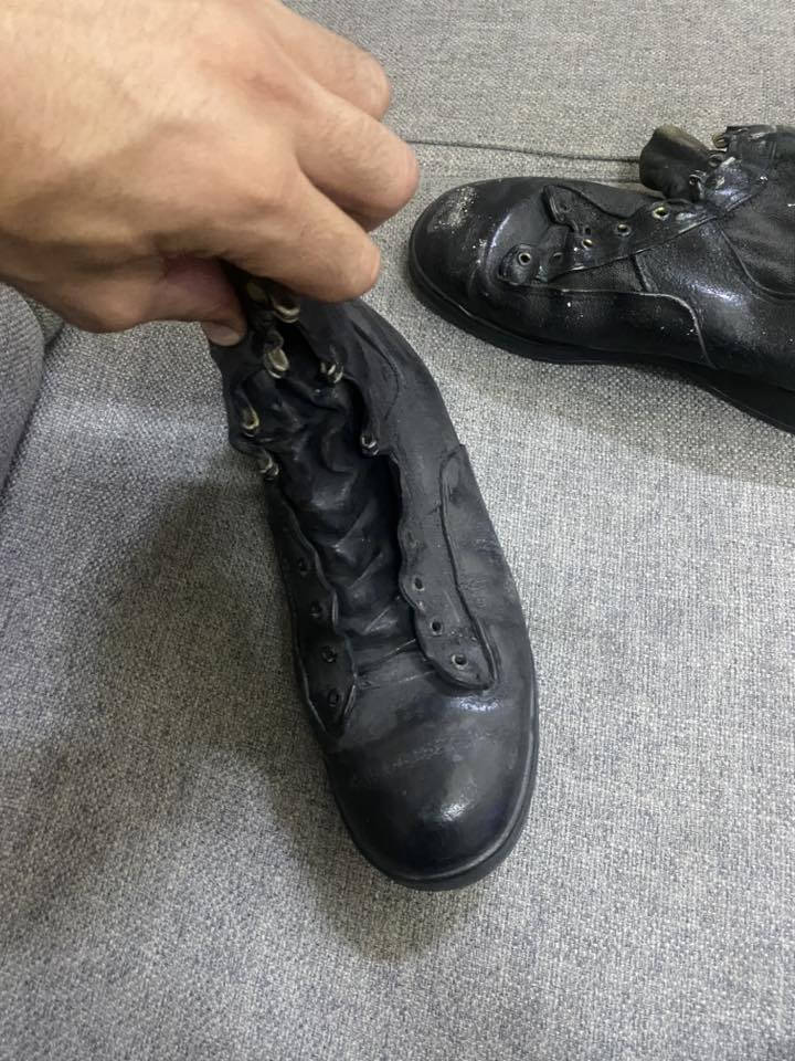 للبيع طيارين مصبوغ اسود
بغداد *********** 

قياس  ٤٥.٥
السعر ٥٠ الف بدون عمله
