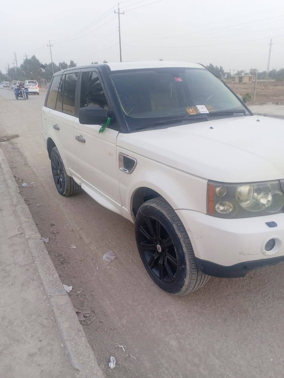 السلام عليكم من رخصت الدمن المحترم للبيع رانج موديل ١٠ محوره مكينه ديفور الجبيره بلجيس مكفوله من كلشي من كص وطلب عشائر سياره شلعه فول تخبل حيل جديده بمعنى الكلمه تراي كلش حلو سبورت جوبلس شغال توني شادهن فول مواصفات السعر ٥٥ وبيه مجال المكان واسط مراوس حسب القناعه ***********رجا رجا الموشراي لايخابرني
