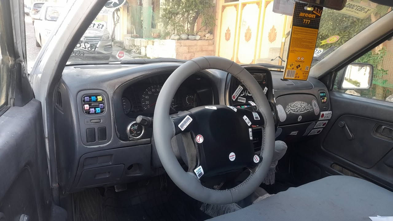 بەناوی خوای گەورە نیسان مۆدیل 2003سەیارەکەمزایدەیە کتاب مزایدەی لەگەڵە کامل بۆیاخە موسوبراوەبەشەرت وەڵ گەڕاوبەشەرت مەکینەی سەوتی زنجیری تیایە ئەکسل بەشەرت سەیارەکە تەبریدوپاوەرە سعری 50گەڵاومعامەلە ***********جوابی کۆمینت نادەمۆ ***********
