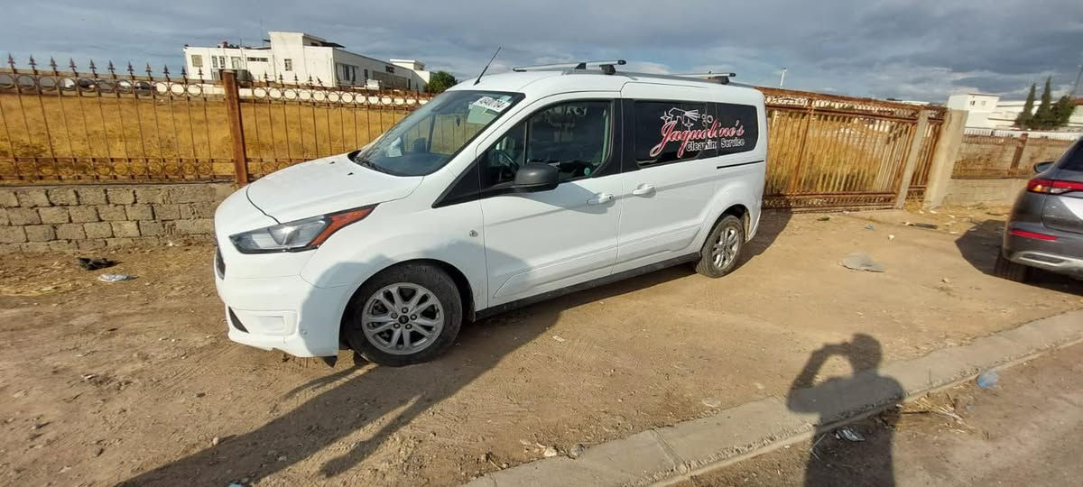 بيع ومراوس فورت موديل 2022 وارد امريكي فوت 7 مقعد 💺 كشن منفصل حادثة فقط باب ونص صبغ بدون دواخل بدون يرباك سيارة 🚗 مرقم اربيل هزه جديد بشرط تحويل غرامة 
السعر 195 ورقة ومجال 
الاستفسار *********** واتساب 
عنوان اسيارة اربيل
