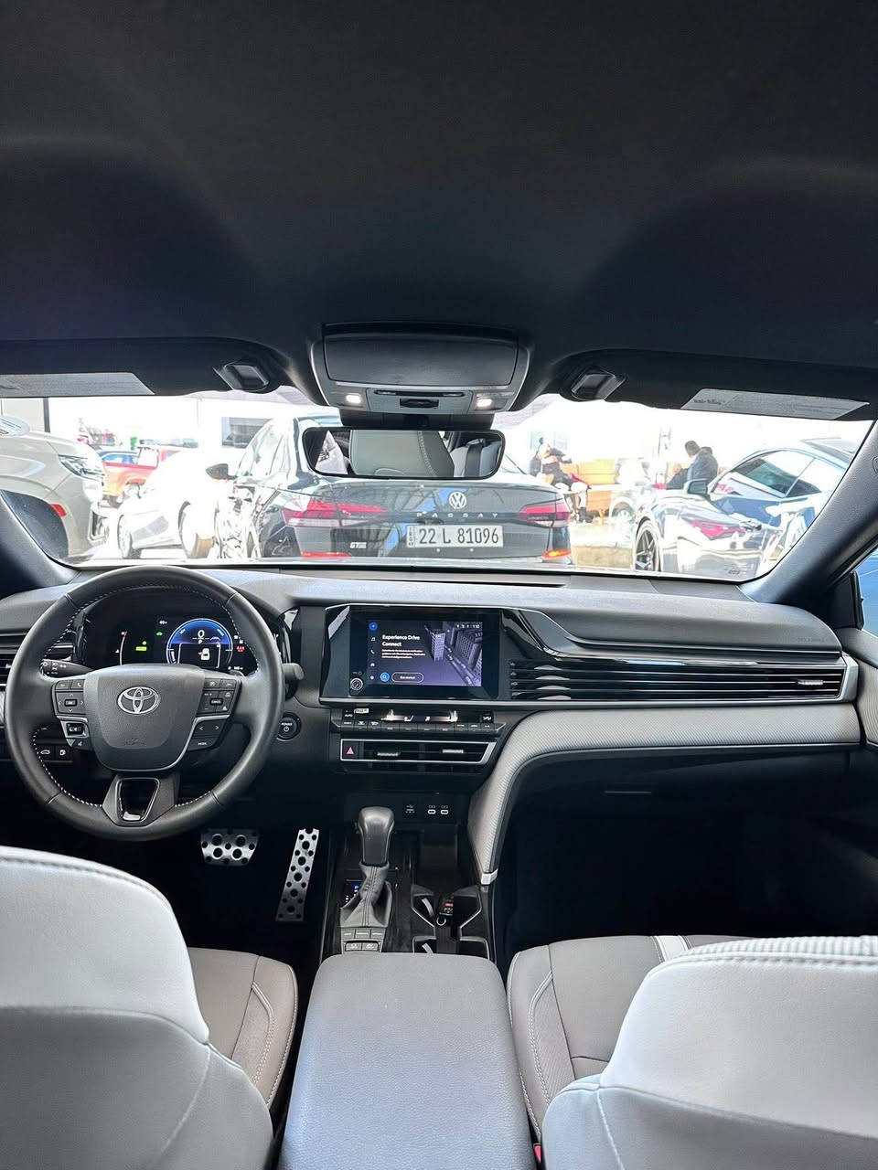 وصول الجديد كامري SE موديل 2025 هايبرد ماشيه 9 الف ميل شبر صبغ جاملغ امامي بدون قطرة دواخل بدون ايرباك  بدون رقم يترقم شمالي مكان دهوك السعر 25.800$

***********
*********** دهوك, العراق
