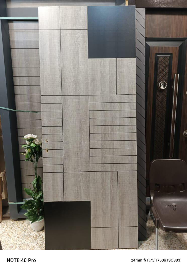 ✨ ابواب خشب داخلية - لمسة من الأناقة والجودة! ✨

📌 الداخلي التركي:

 🇹🇷 صنع في تركيا
🪵 الحشوة الداخلية: مساطر خشب بطبقة MDF
🔒 الطبقة الخارجية: مغلفة بمادة المينتوكس
🛡 مقاومة للخدوش

📌 الداخلي الصين 
                                    صنع في الصين 🇨🇳
🪵 الحشوة الداخلية: خدقواطع خشب معالجةMDF
💧 مقاومة للماء
🌫 مقاومة للرطوبة
🔊عازل للضوضاء
🔒 الطبقة الخارجية: مغلفة بمادة PVC

📐 قياسات الأبواب الاخلي:  
     بدون ملحق بالتركي والصيني 100/240✔️
✔️ 270x100  مع ملحق تركي والصيني

📍 بغداد - المدائن - قرب المشروع 
📞***********
📞 ***********
