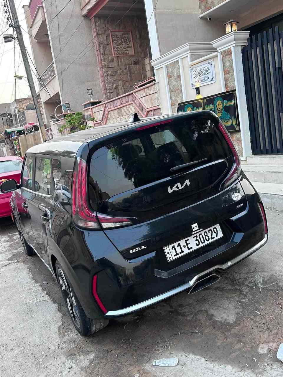 السلام عليكم

KIA SOUL 2023 GT_LINE 

مرقم بغداد بأسمي الرقم الجديد الدولي
المواصفات :فول

-فتحة سقف

-رادار امام
-رادار خلفي 

-رادارت جوانب

-تشغيل عن بعد

-بصمة  

-ستيرن جلد حرف D 

-مكينه 2000 دوش المرغوب 

-وختم Soul 

-ويل oكب كروم 

-اشارات بالمري 

-شحن لاسلكي 

-سستم صوت  

-شاشة كبيرة

 -كامره  حساس 

-انظمة قيادة (SPORT,NORMAL )

فول تحكمات ستيرن 

السعر:163وبيه مجال للطيبين

مكان السيارة بغداد الشعب 

للاستفسار اكثر الاتصال على***********
***********
