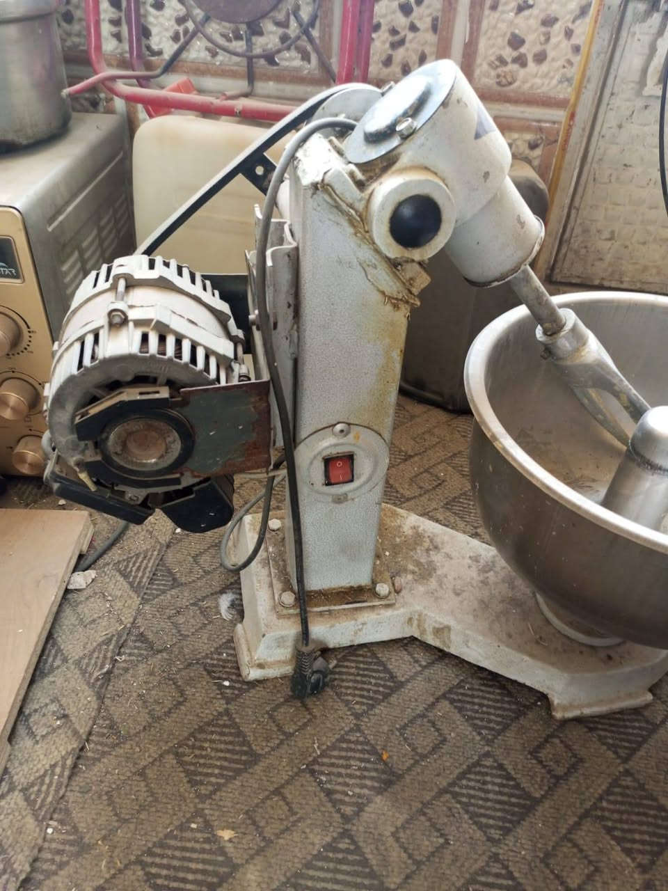 عجانة إيرانية إستخدام بسيط للبيع
حجم 5 كيلو 
بسعر 150 
بغداد /مدينة الصدر 
للتواصل الإتصال على الرقم ***********
يتوفر توصيل أيضا
