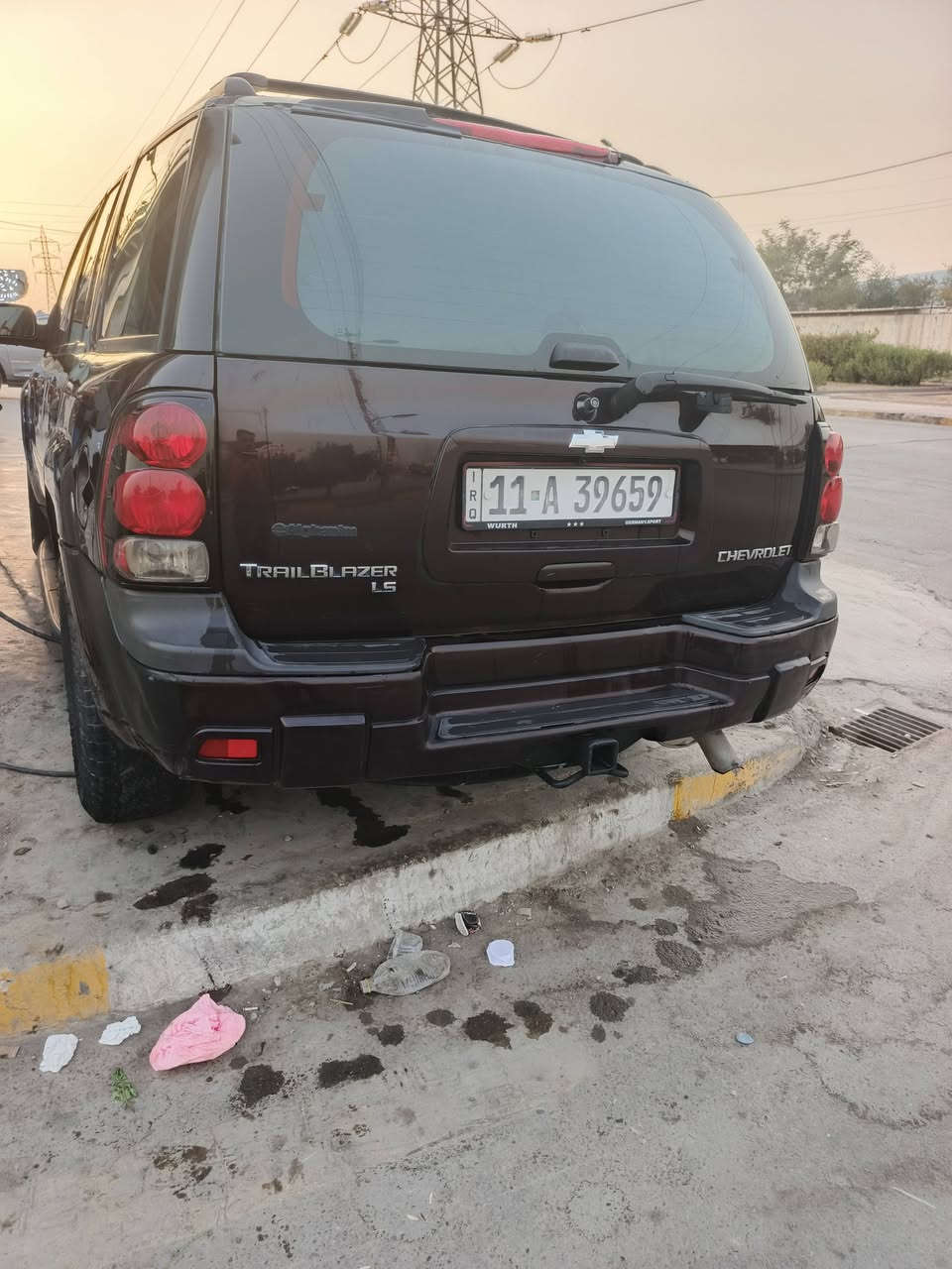 السلام عليكم سياره ابلايزر 
موديل 2008للبيع 
مكينه ابلاد المرغوبه 
السياره جاهزه مابيه نقص 
من صدر امامي  وخلفي 
تخم تاير 
تبريد ثلج 
دواخل جديده 
السياره جاهزه اترايك للبصره 
رقم بغداد دولي 
السعر  78
اوبيه مجال الاتصال 
العنوان بغداد الكاظميه 
 *********** السونر مرفق مع الصور
