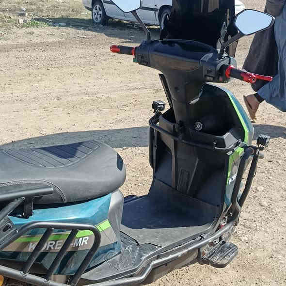 سلام عليكم
للبيع MR دراجه شحن 
السعر مليون و١٠٠ او مراوس ادراجه بوكسر 
للاتصال ***********
