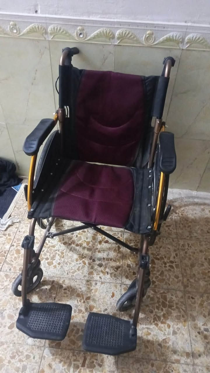 سلام عليكم للبيع ١٥٠ بيها ماجال جديده ما مستخدم  مكان نجف  
رقم الهاتف ***********
