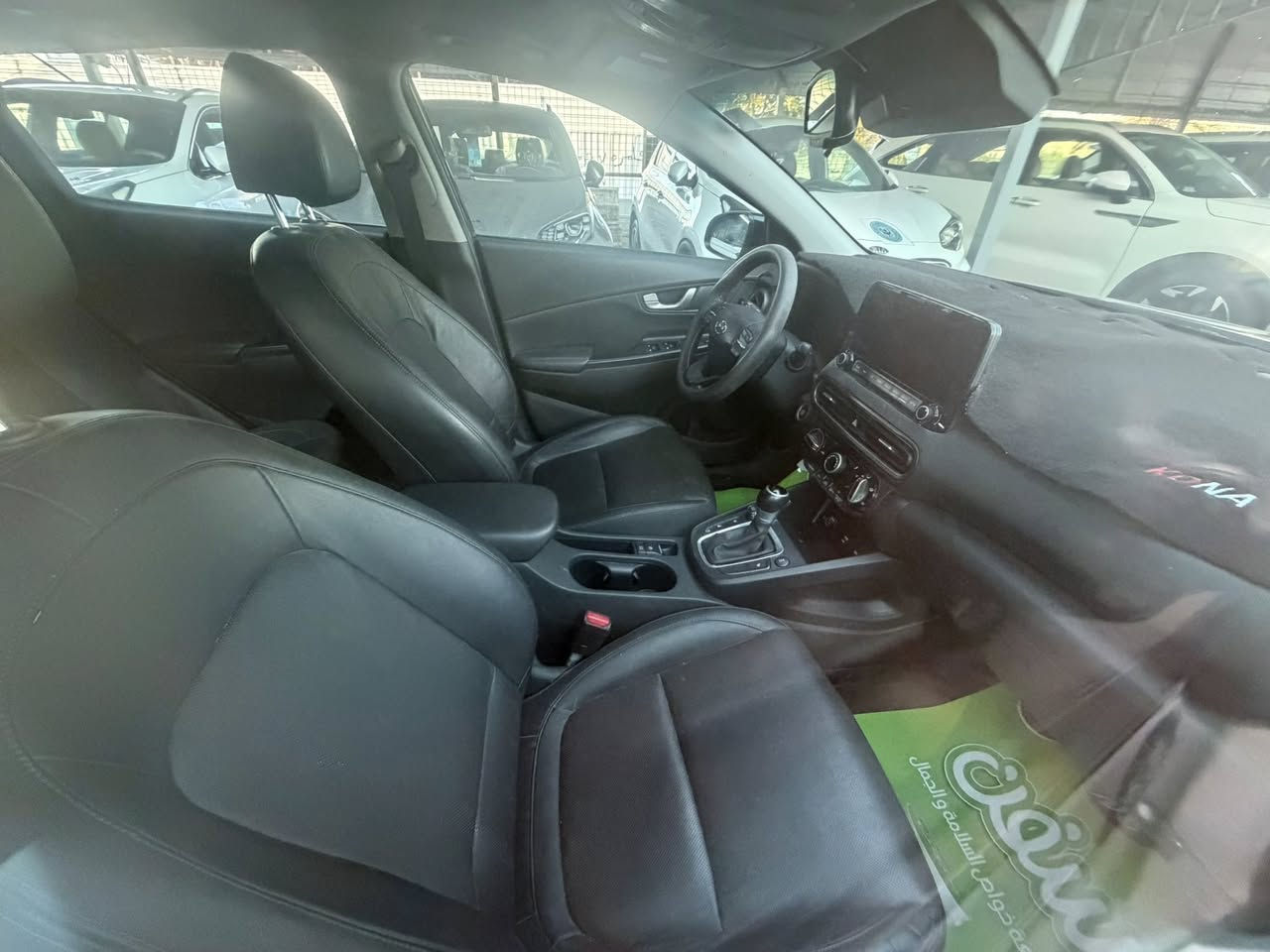 السلام عليكم عندي كونا موديل 2023 محرك 2000 دوش بصمه تشغيل وجلد وفتحة سقف ورادارات  وهندبريك بصمة وشاشة جبيرة فول مواصفات بدون ايرباك مرقم بغداد باسمي ماشية 20 الف كيلو السعر 153 للاتصال  ***********
