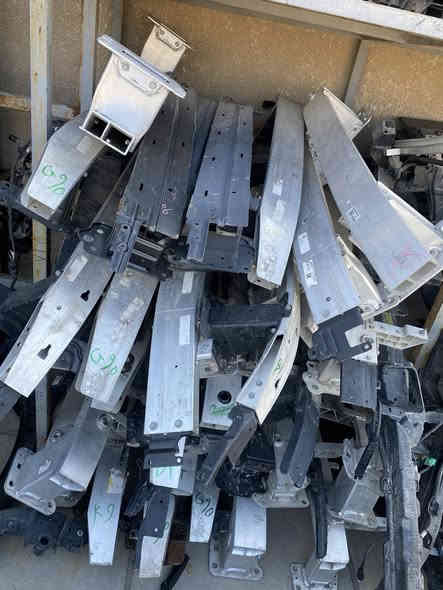 متوفر دعاميات   جينيسيس بجميع فئاتها 
‏G70..G80..G90..GV70..GV80
وتتوفر جميع قطع غيار الجينيسيس بجميع الموديلات والفئات
العنوان الطالبية قرب مستشفى مارينا
حسين الركابي / ***********
