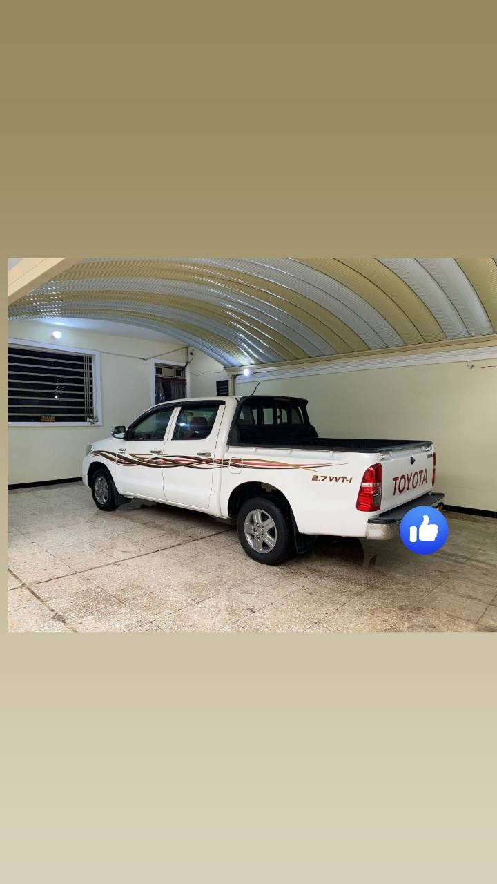 سلام عليكم عندي سياره البيع بيكم موديل 2015 رقم بغداد كير واتماتيك شاصي 19 كوتي سياره جديده وحلوه تحويل مباشر ماشيه 100 ألف عنوان بغداد ولشراي يتصل على ***********
