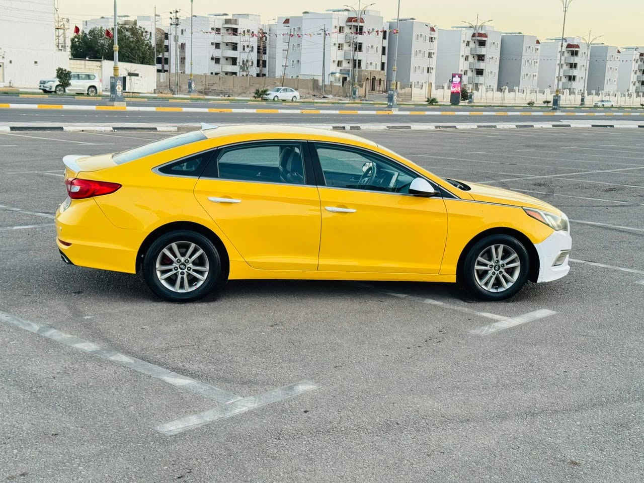 السعر 105$)
السلام عليكم للبيع هونداي سوناته موديل2016وارد أمريكي حادث جاملغ خلفي فقط باقي السياره ليبل واحد سياره جديده وجاهزه كير محرك حداديه تخم تاير تبريد مواصفات شاشه تحكم ستيرن مكينه2000دوش رقم بغداد باسمي سياره اي نقص مابيها جاهزه من كلشي للاستفسار اكثر الاتصال على رقم ***********
عنوان السياره كربلاء المقدسه
