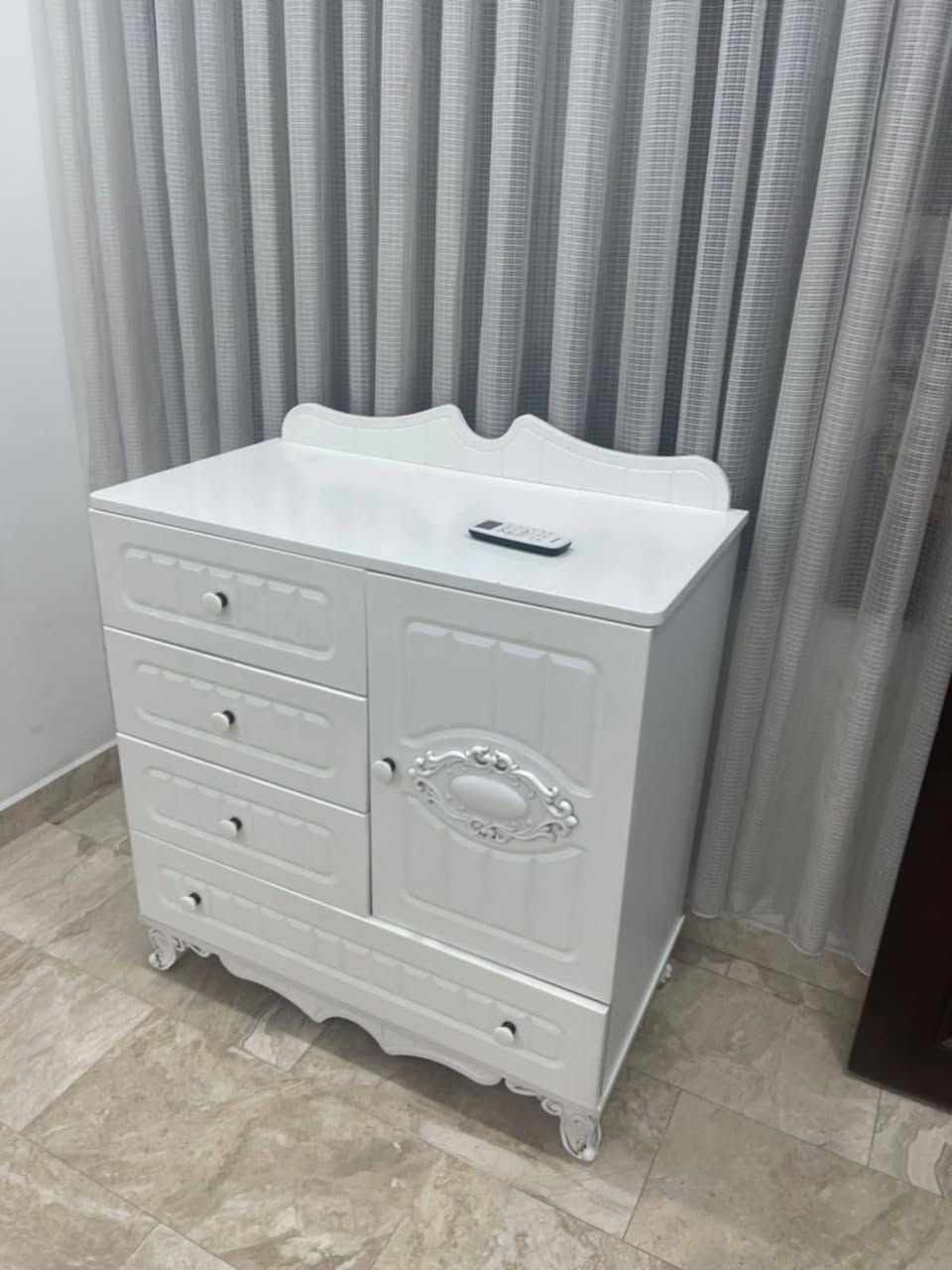 غرفه بناتيه 5قطع حت الدوشك وياه  مامستعمله شخط مابيه لبيع السعر 550 وبيه مجال مكاني بغداد صليخ


**إذا كنت صاحب هذا الإعلان وتريد حذفه لأي سبب، رجاءا أرسل رسالة إلى الدعم الفني**