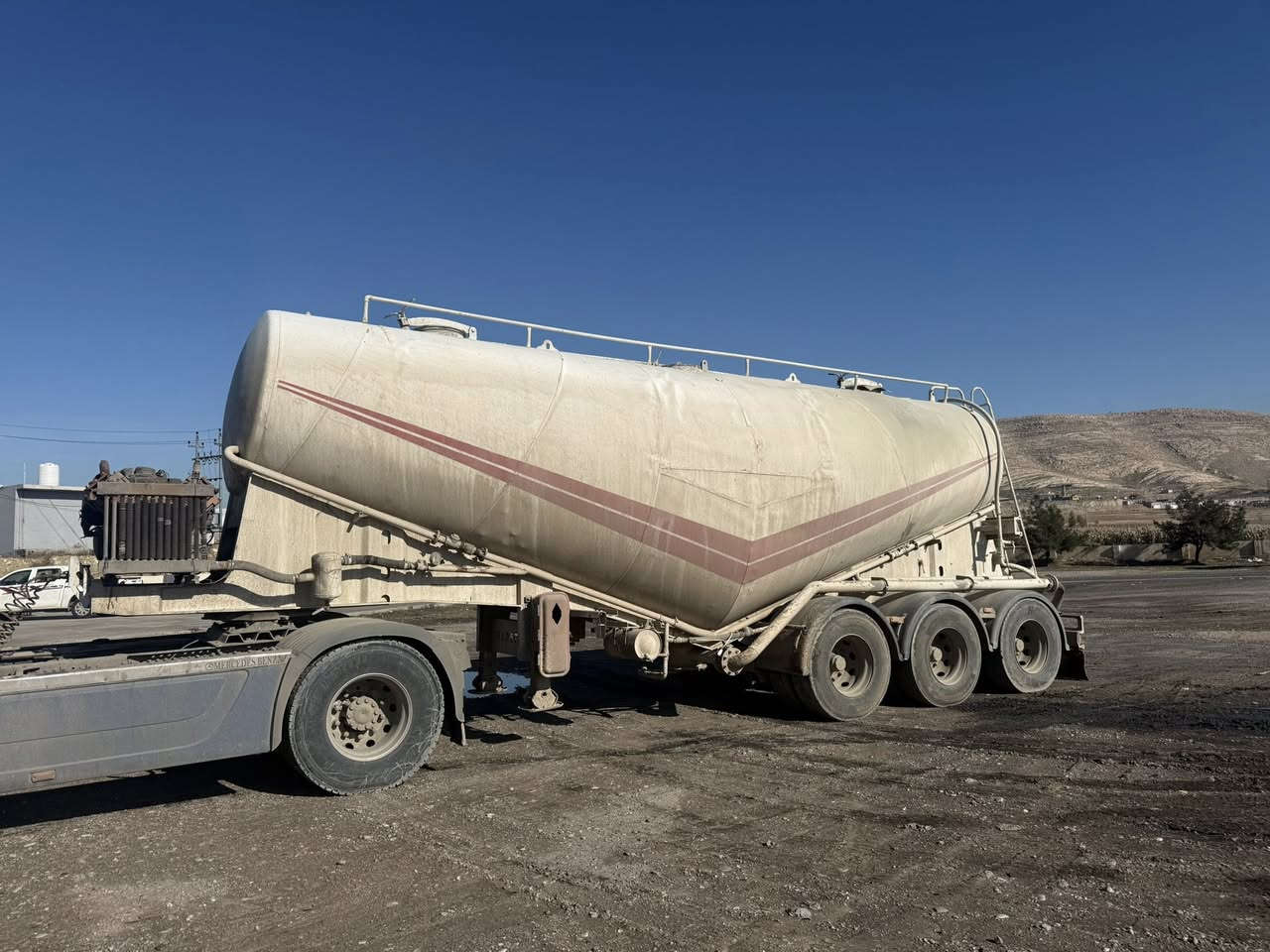 سايلو شركة شارستين دوكان سايلو سنةوية وحدة
موديل 2020 تخم تاير جديد و موليدة كومبريسةر تارق حاجي
رقم موبايل ***********
