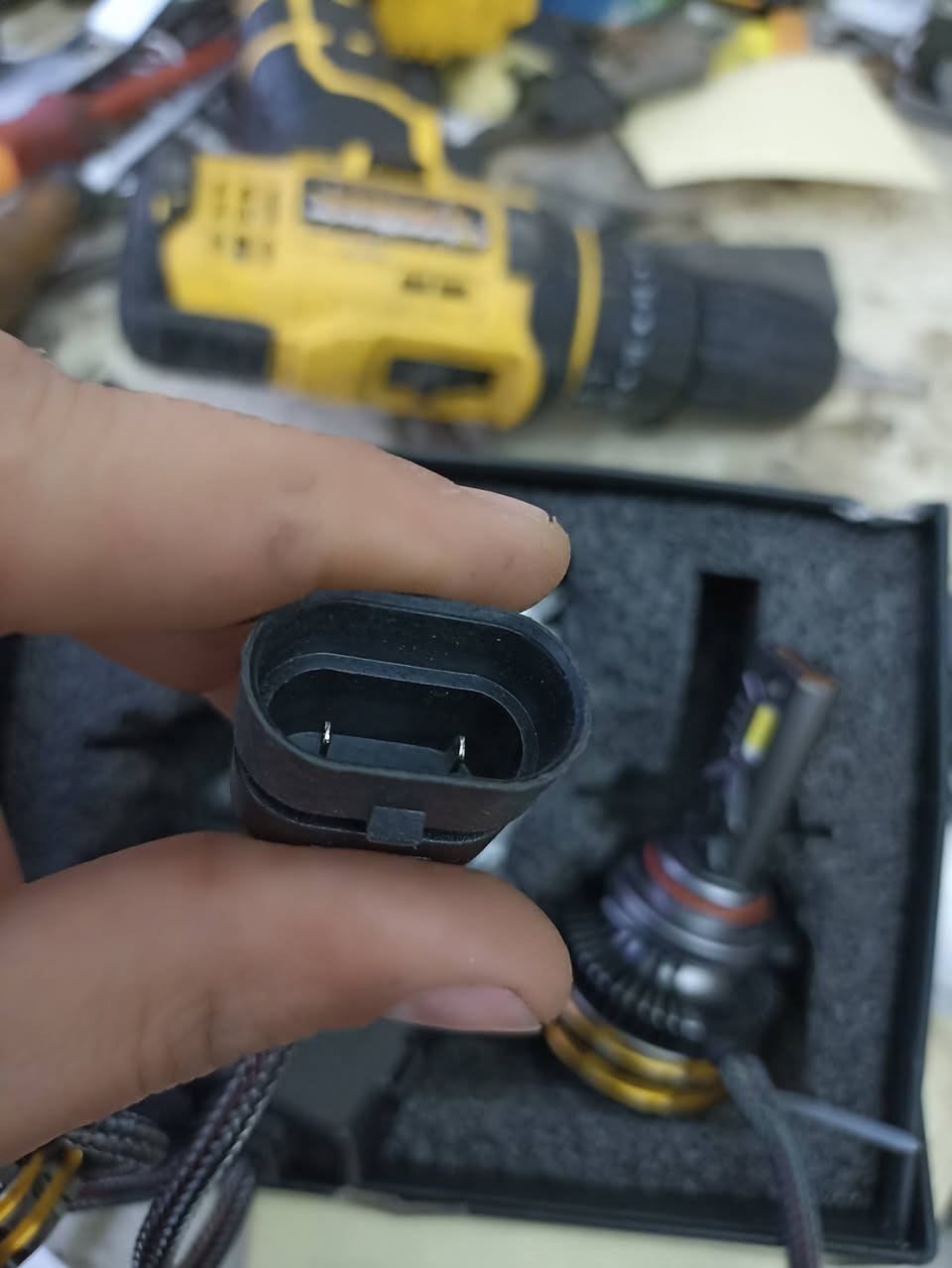 ليد ثلجي 9005 يرهم على اغلب جارجر
3 براد 

شرط اناره عالفحص 

100 الف 

توصيل جميع محافظات 5 الف


**إذا كنت صاحب هذا الإعلان وتريد حذفه لأي سبب، رجاءا أرسل رسالة إلى الدعم الفني**